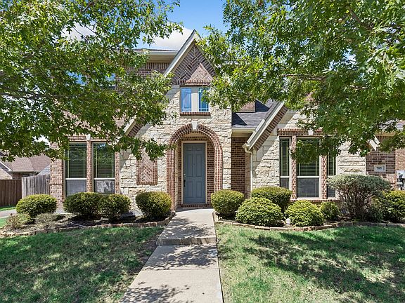 2nd image of 705 Austin Ln