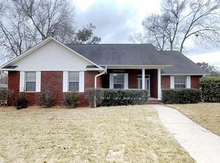 1021 Bushwood Dr, Cantonment, FL 32533