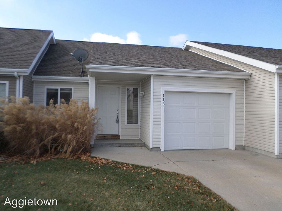1st image of 1209 Newfoundland Dr