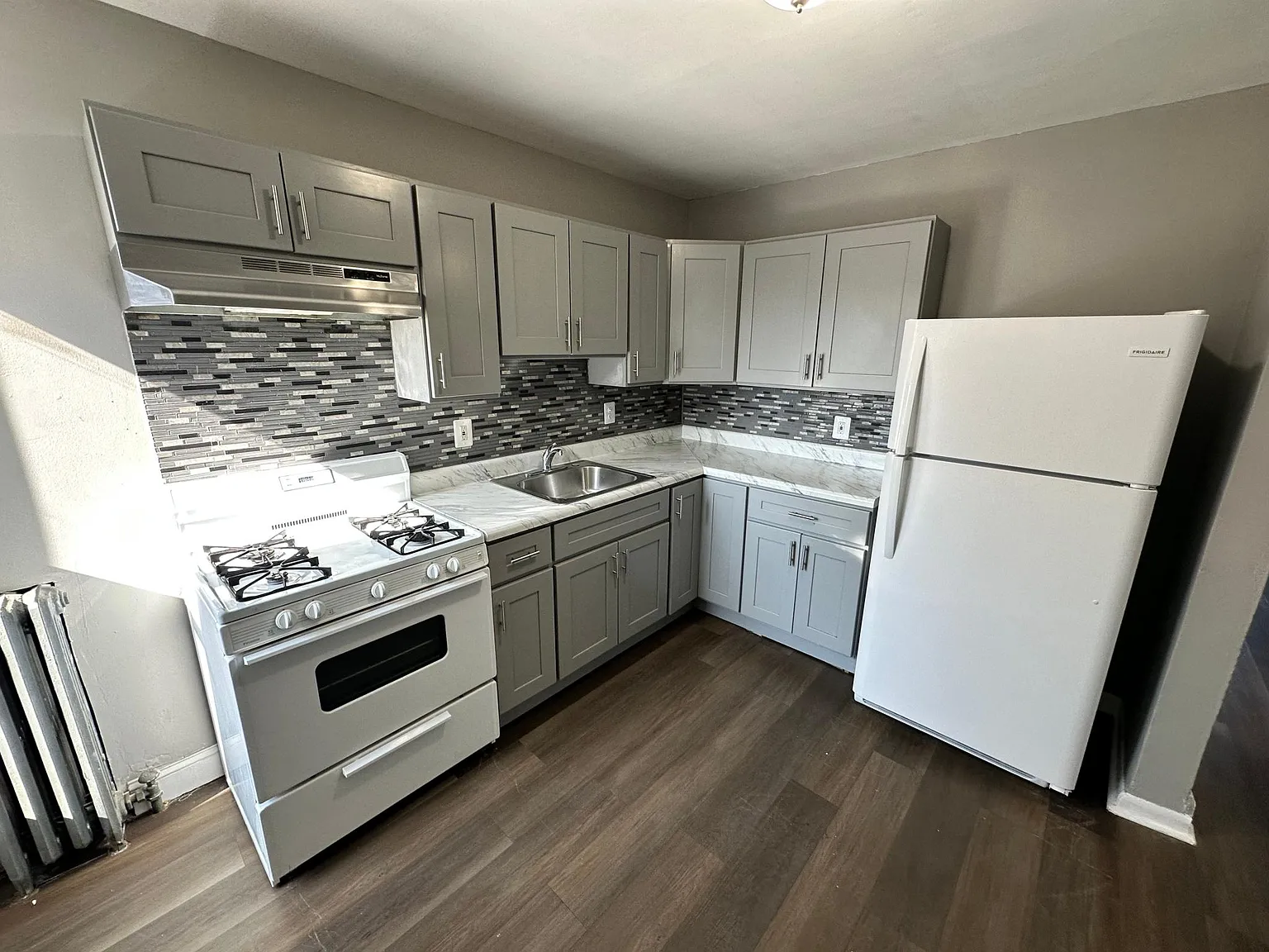 2 bed, 1276 sqft, $1,300 — Photo 1