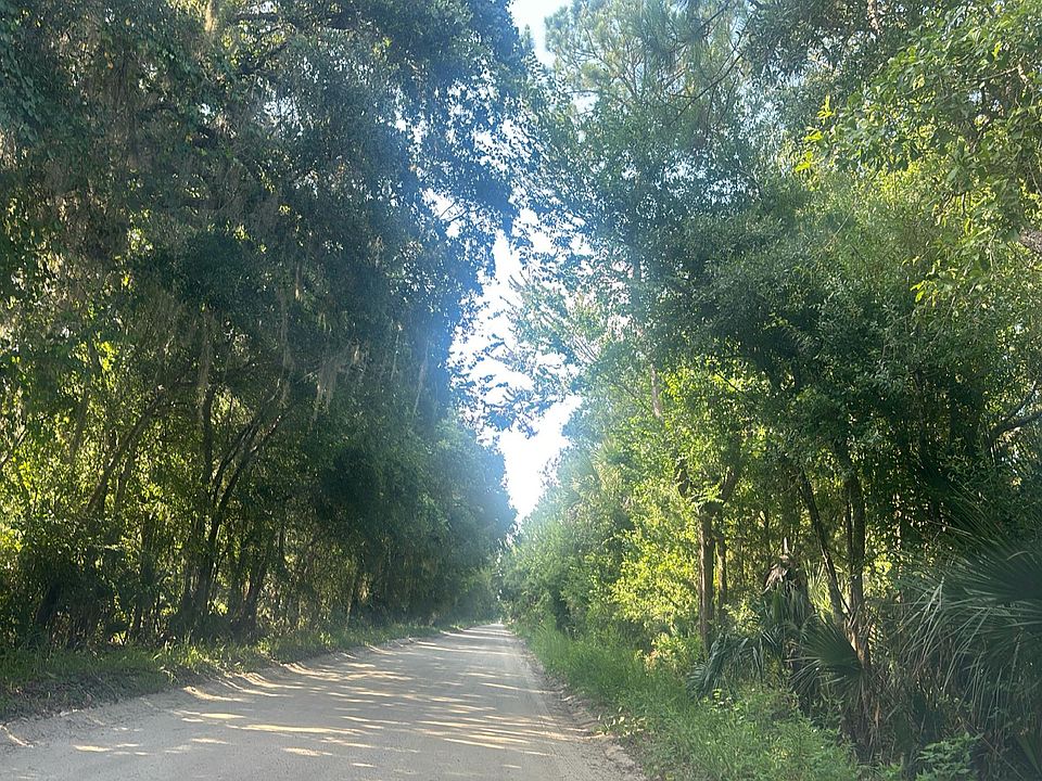 2nd image of 1911 County Road 75