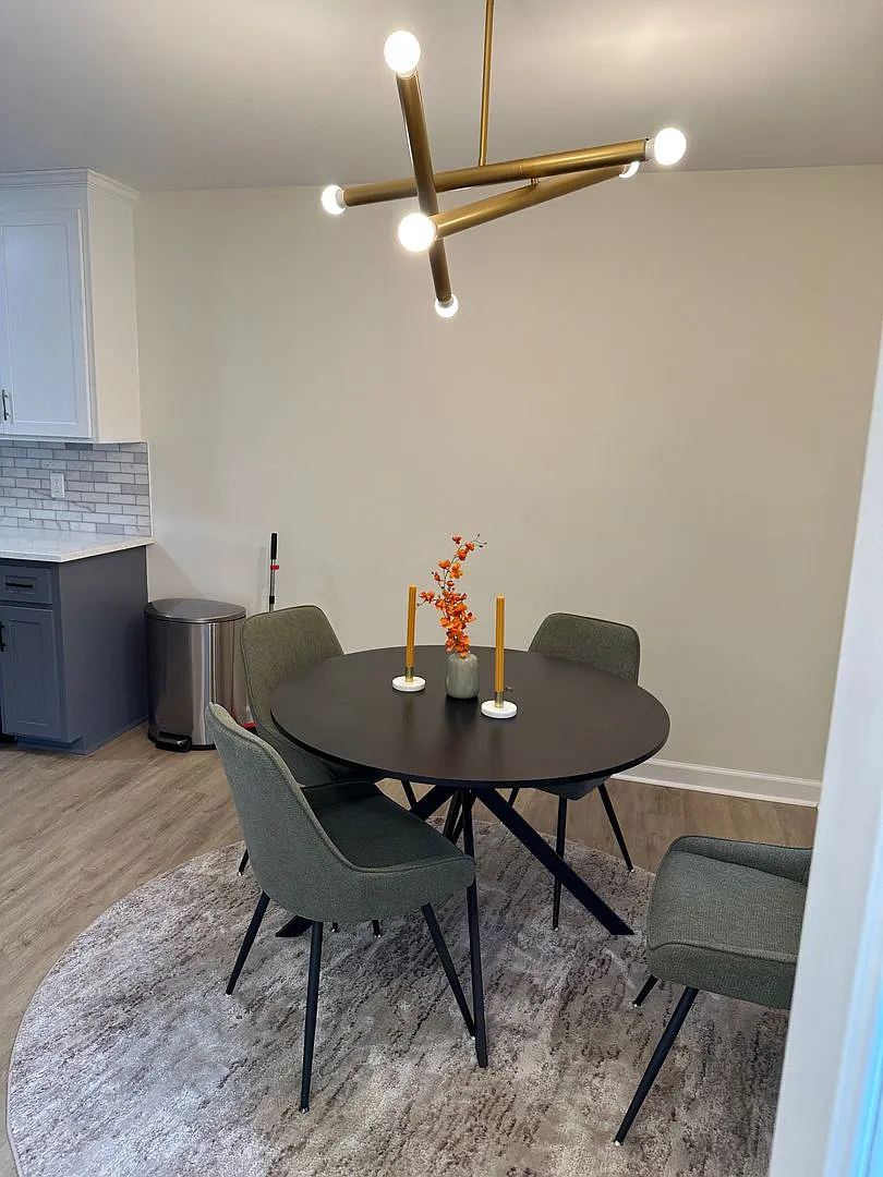 1365 Northridge drive — Photo 2