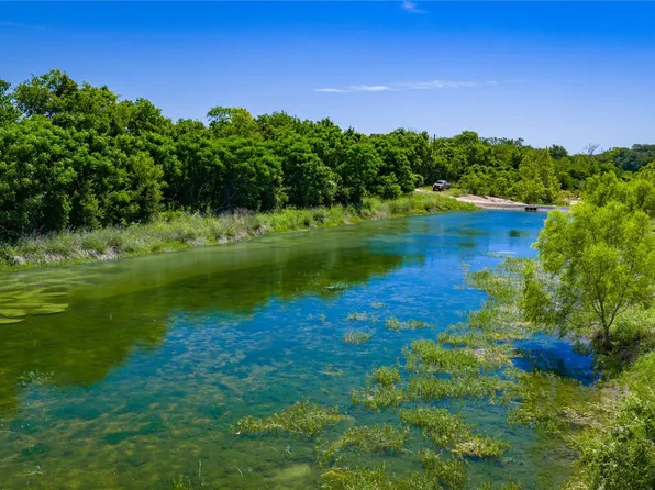 Lost Acres Loop, Blanco, TX 78606