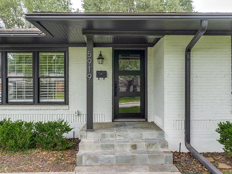 5919 Elderwood Dr — Photo 11