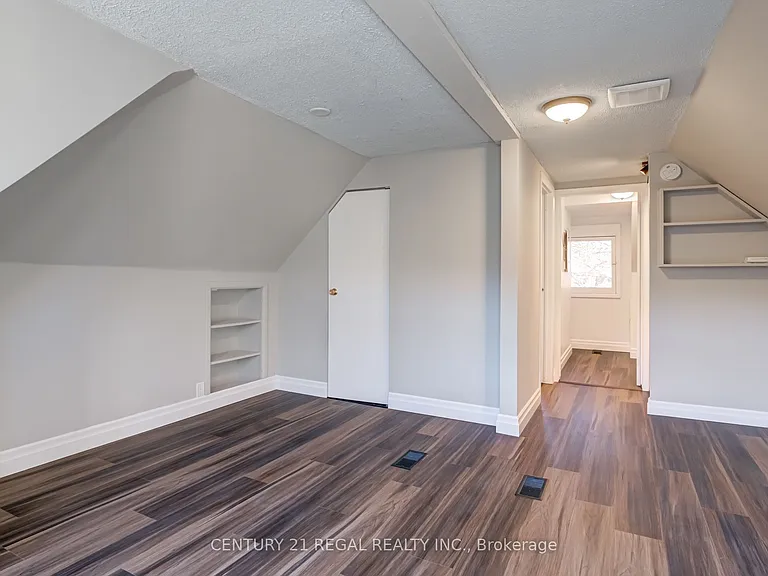 184 Maplewood Ave — Photo 35