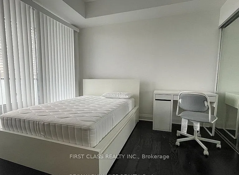1080 Bay St #3109 — Photo 11
