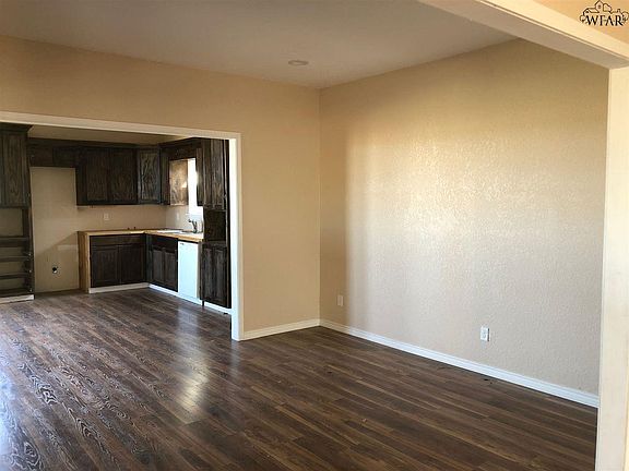 5th image of 1850 Pecanway Dr