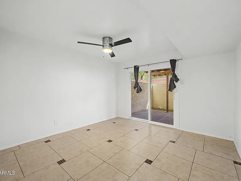 2225 E Catalina Dr — Photo 15