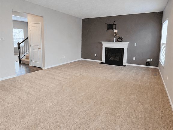 5th image of 320 Ridgefield Dr
