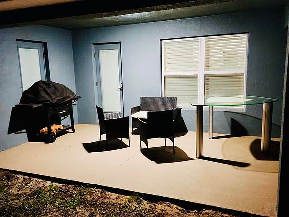 3rd image of 640 Tanaro Ln #640