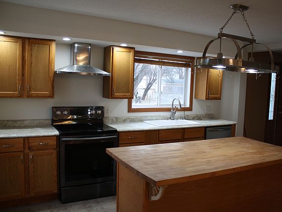 4th image of 1213 Dale St