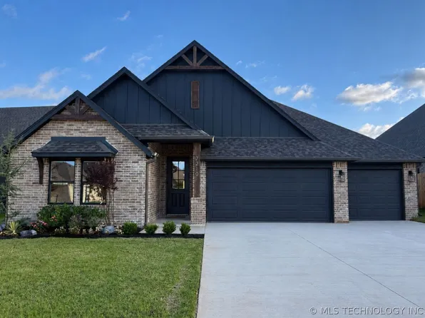 7210 E Queens Pl, Broken Arrow, OK 74014