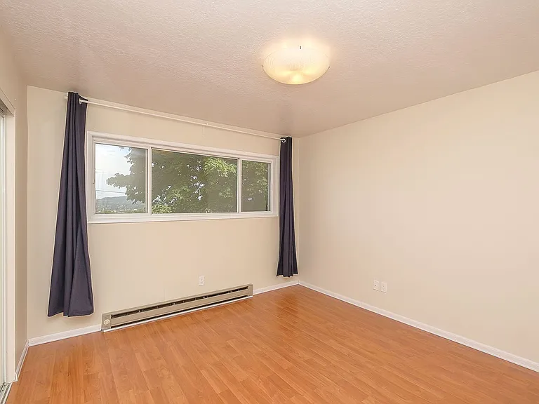 3425 SW Barbur Blvd #12 — Photo 17