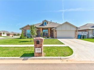 10516 SE 25th St, Midwest City, OK 73130
