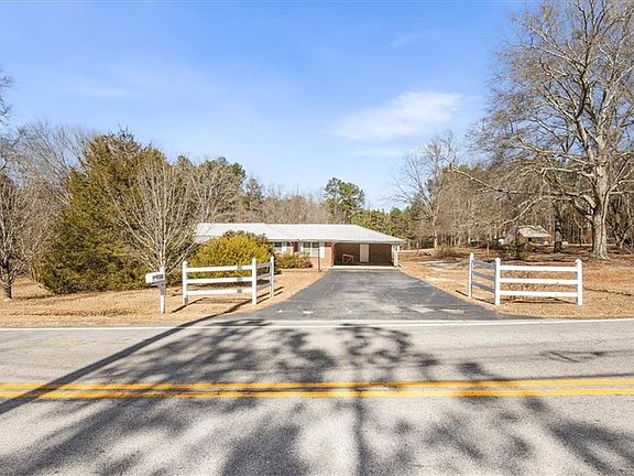 2nd image of 9988 Stockmar Rd