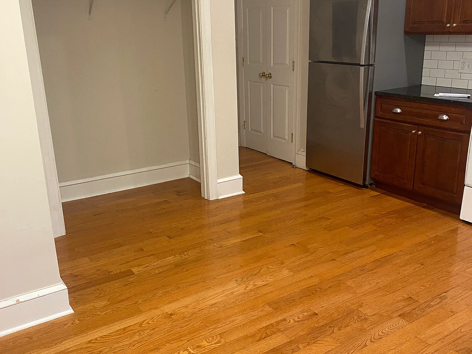 Studio, 600 sqft, $1,200 — Photo 4