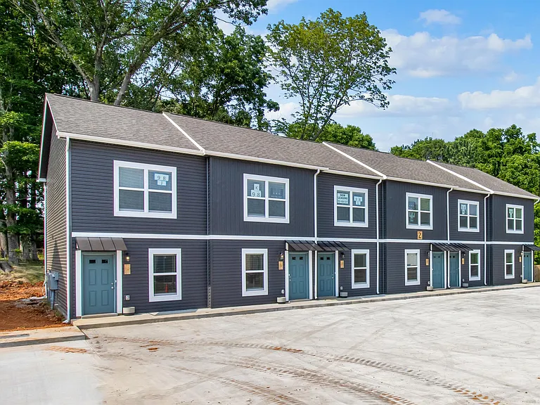 215 Notgrass Rd #2-L — Photo 13