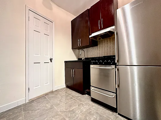 Rented by Corcoran | media 14