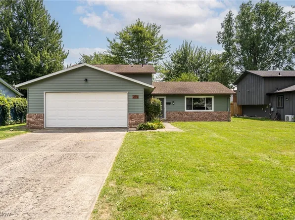 759 University Ave, Elyria, OH 44035