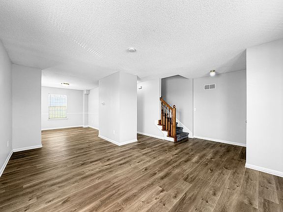 4th image of 4204 Woodland Ave