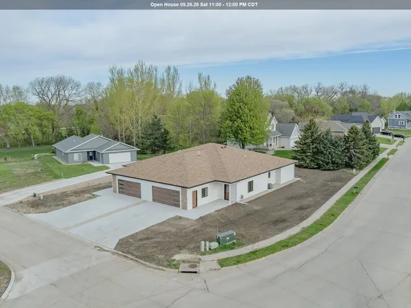 3102 Spruce Ct #B, Spirit Lake, IA 51360