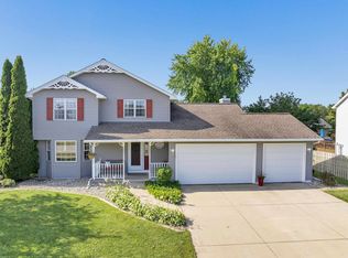 3030 Essen Rd, Green Bay, WI 54311