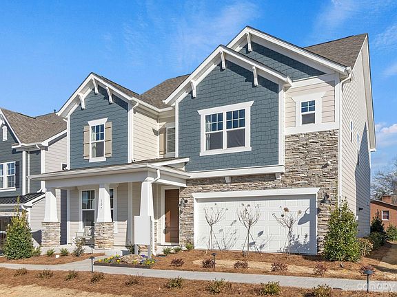 3rd image of 127 Crossvine Dr