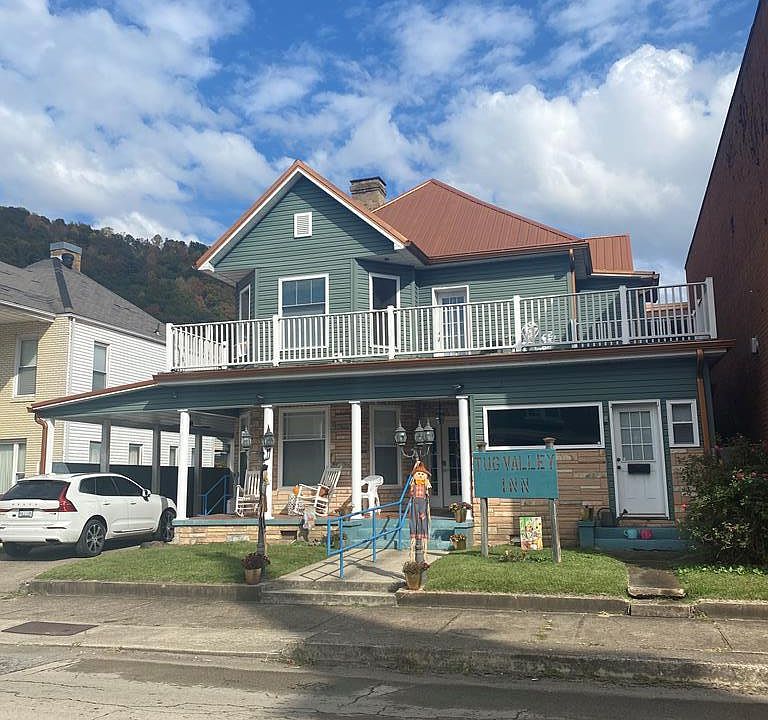 1st image of 106 W 2nd Ave