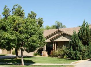 1890 W Rio Hondo Way, Hanford, CA 93230