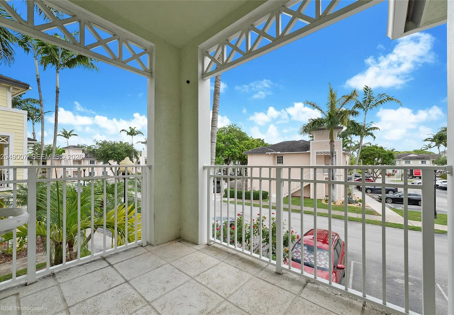 3 bed, 2.0 bath, $2,100 — Photo 2