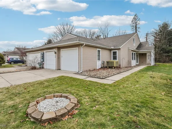148 Marian Ln, Berea, OH 44017