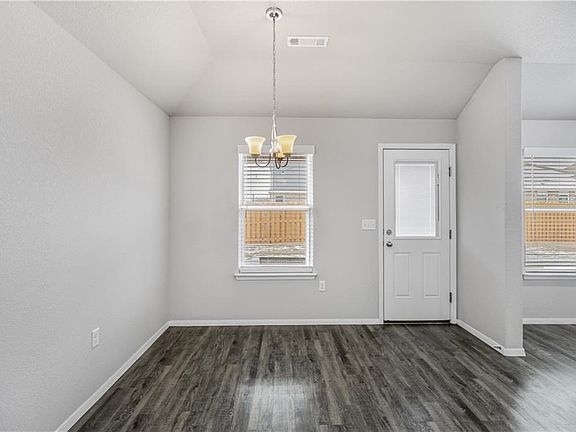 3rd image of 6808 SW Pilgrim Rd