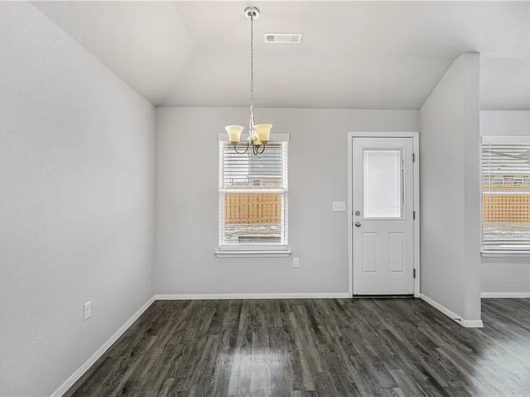 6808 SW Pilgrim Rd — Photo 3