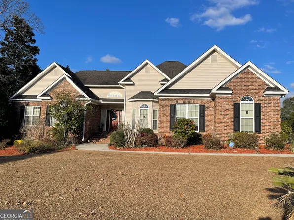 137 Blue Ridge Dr, Statesboro, GA 30458