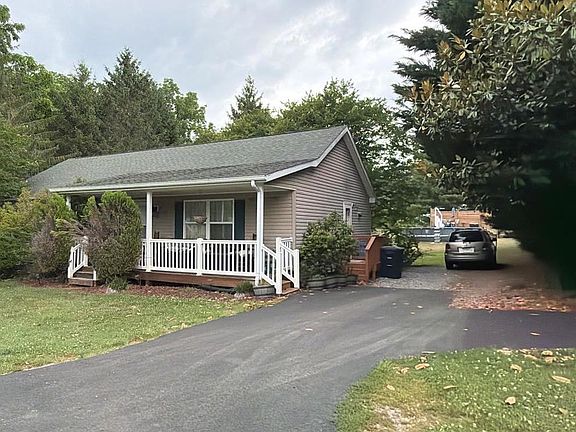 2nd image of 4202 Old Mountain Rd
