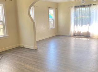 1043 W 57th St, Los Angeles, CA 90037