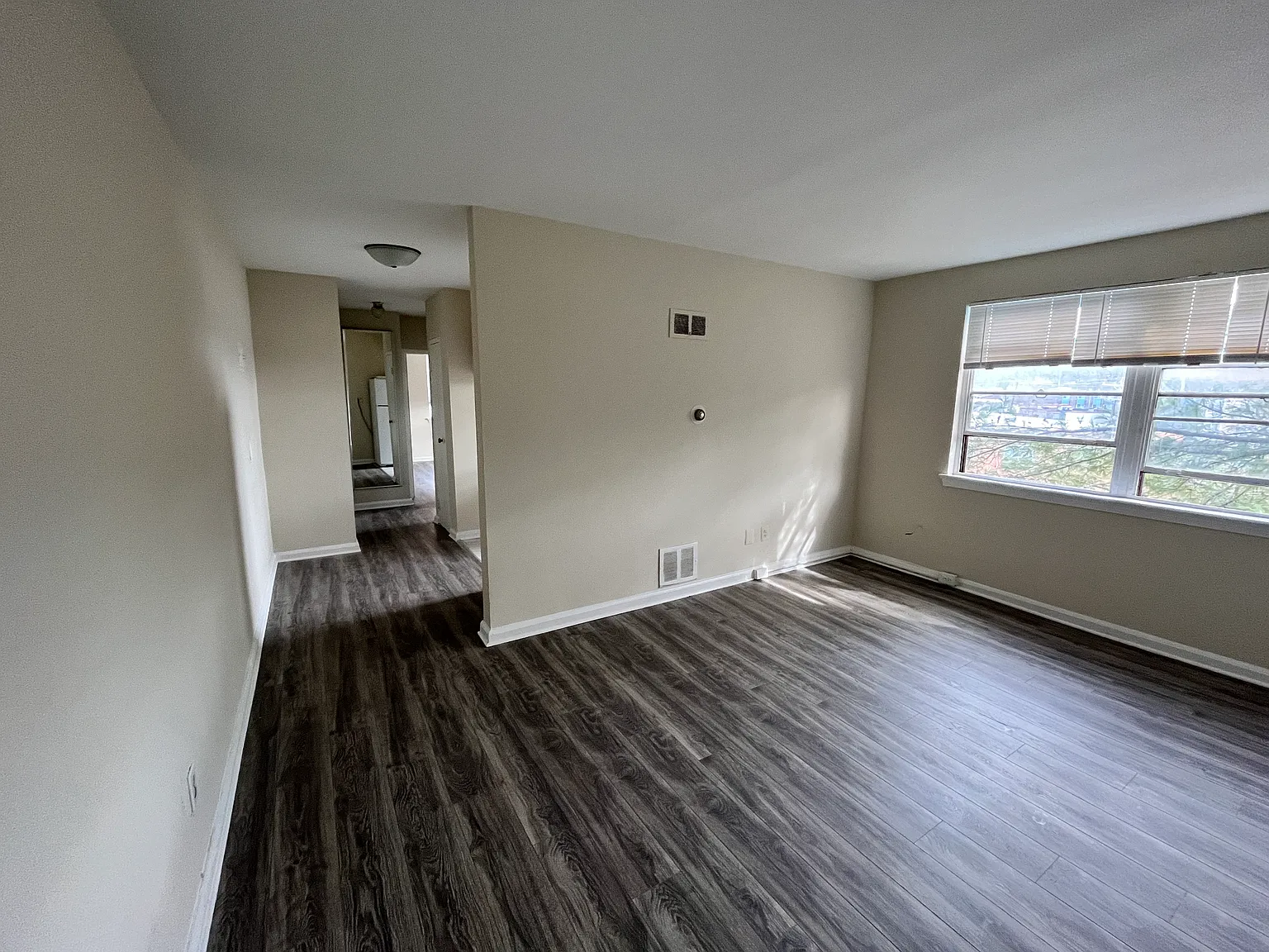 2 bed, 600 sqft, $1,650 — Photo 3