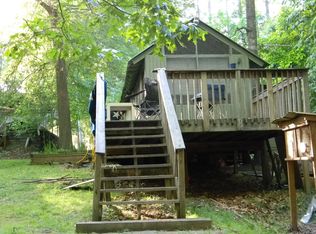 828 Lakeshore Rd, Martin, GA 30557