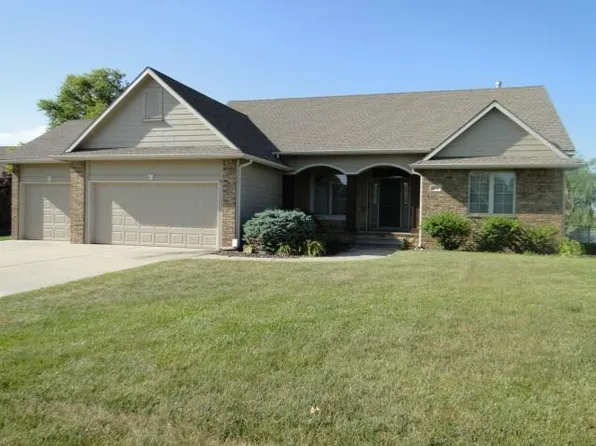 2330 N Castle Rock Ct, Wichita, KS 67228