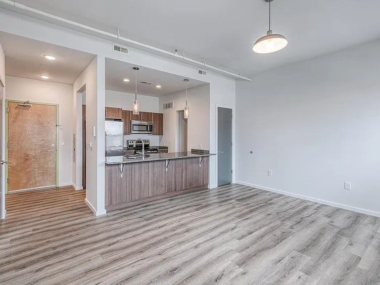 Brown Street Lofts — Photo 32