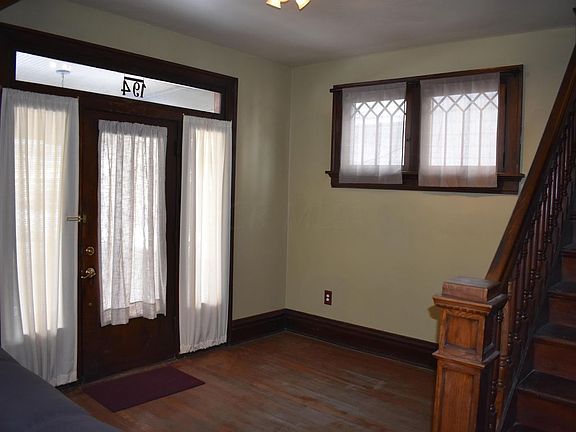4th image of 194 Midland Ave