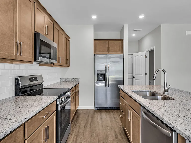 109 Fenway St — Photo 10