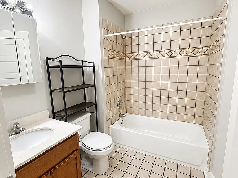 227 W Riverside Ave #215 — Photo 11