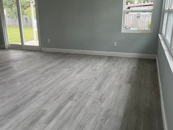 5th image of 2364 Kentucky Ave