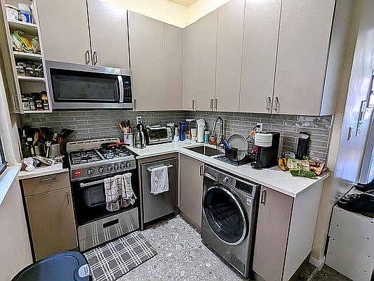 4th image of 174 W 81st St APT 4D