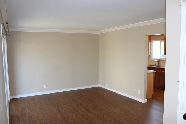 460 Studio Circle — Photo 2