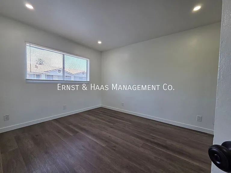 6673 Hammond Ave #G — Photo 10
