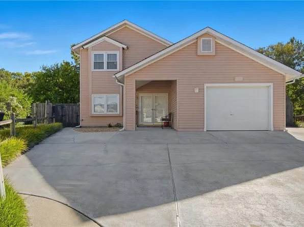 613 Rock Spring Ct, Virginia Beach, VA 23462