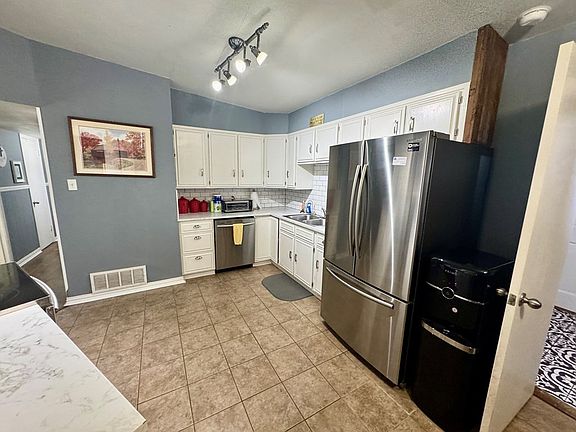 5th image of 2312 Tulane St