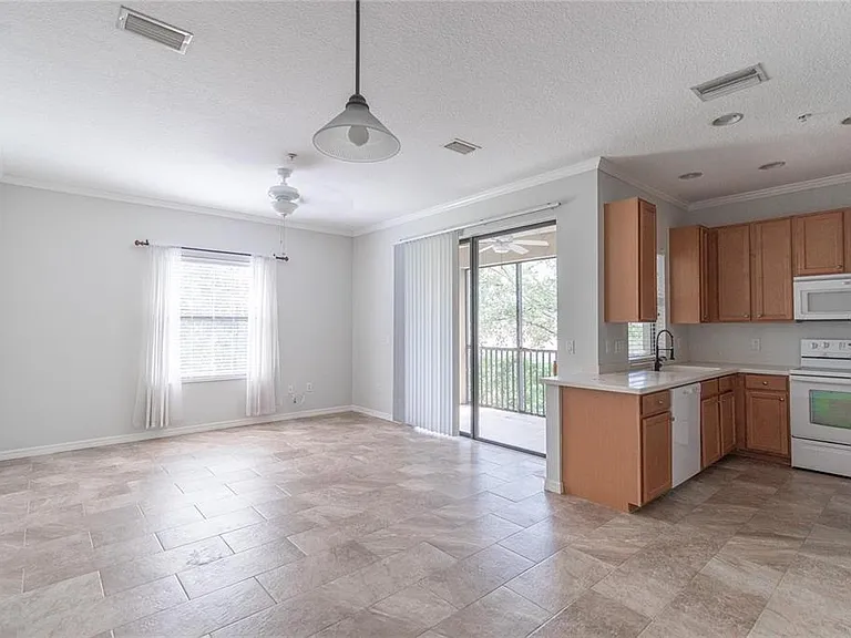 7231 Hamilton Rd — Photo 16